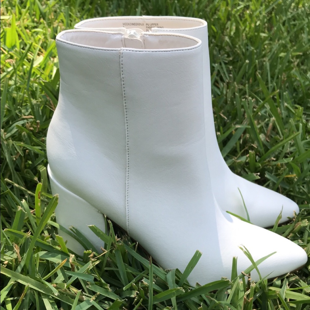 BRAND NEW steve madden all white boots